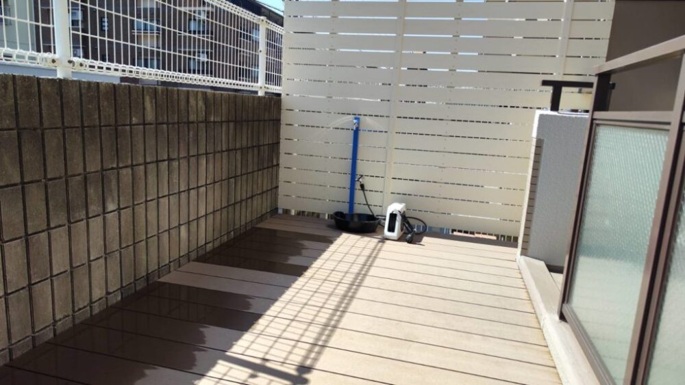 マンションのデッドスペースをウッドデッキで活用
